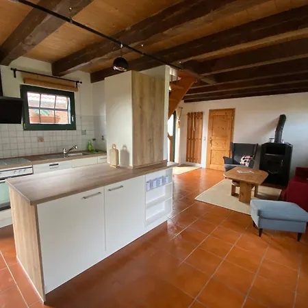 Semesterbostad Kranich In Ummanz-luessvitz By Interhome